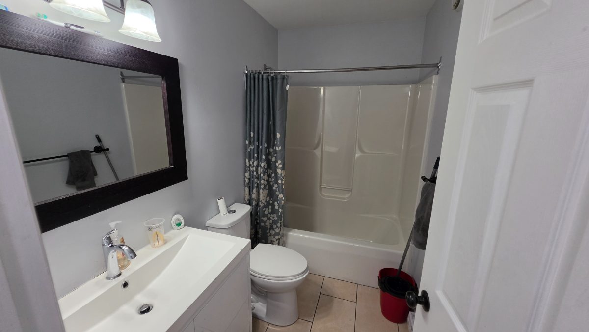 194 Cedar Street - 6