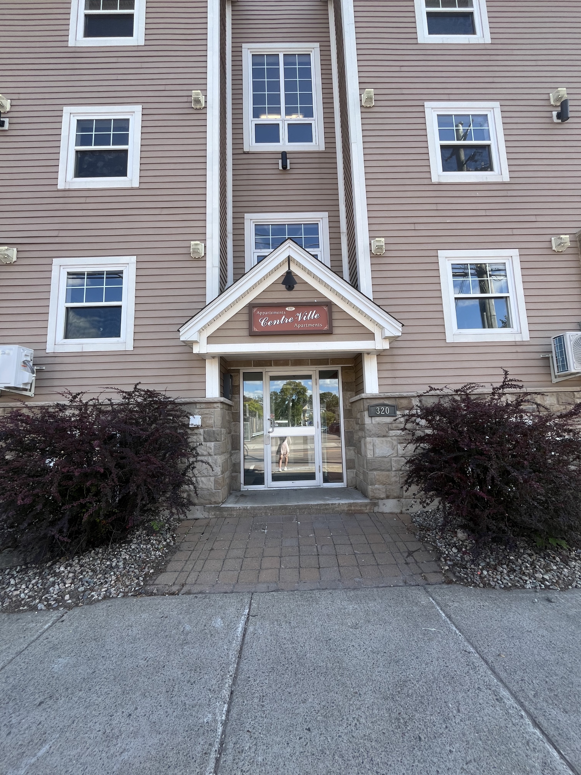 320 Saint George Street - 307
